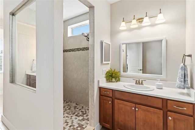 834 BIRDIE WAY, Apollo Beach, FL 33572