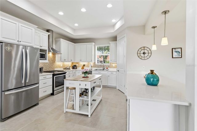 834 BIRDIE WAY, Apollo Beach, FL 33572