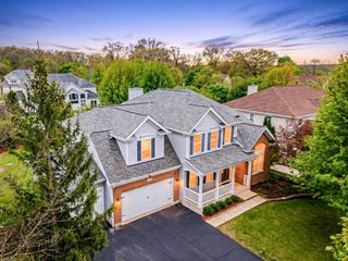 5791 Providence Drive, Hoffman Estates, IL 60192