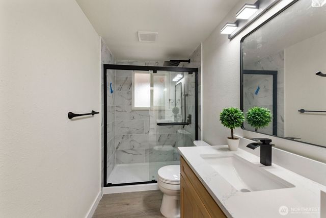 13033 SE 206th Place, Kent, WA 98031