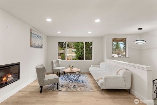 13033 SE 206th Place, Kent, WA 98031