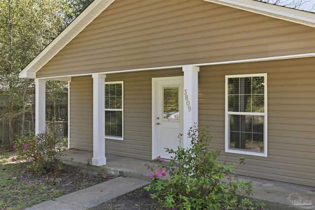 3809 W Moreno St, Pensacola, FL 32505