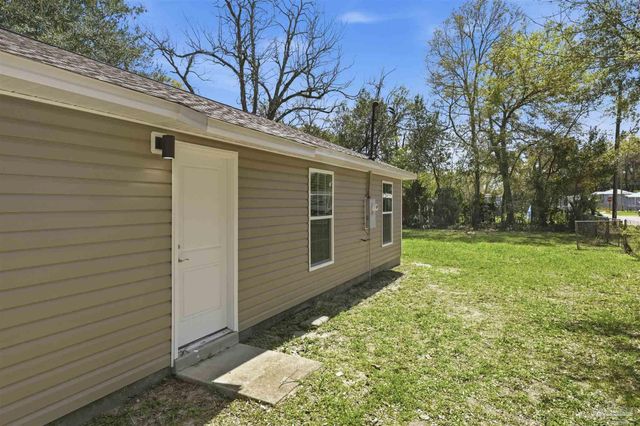 3809 W Moreno St, Pensacola, FL 32505