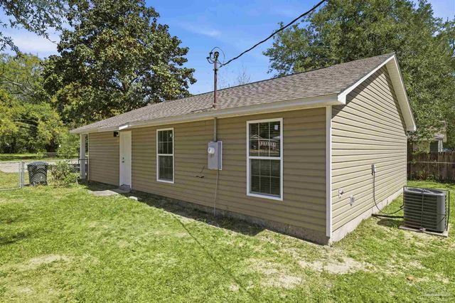 3809 W Moreno St, Pensacola, FL 32505