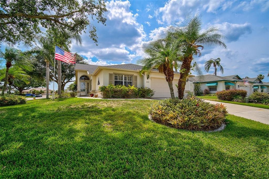 4850 RAINTREE STREET CIRCLE E, Bradenton, FL 34203