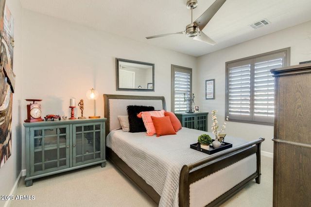 1952 W Yellowstone Way, Chandler, AZ 85248