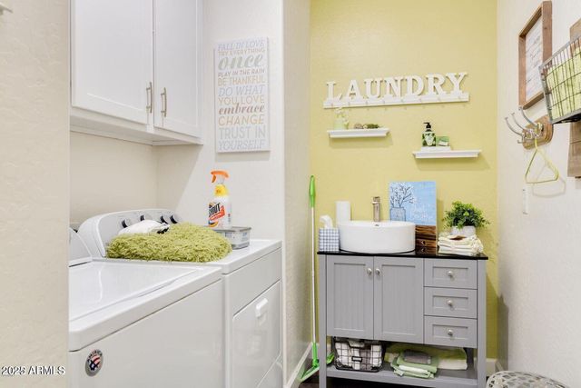 1952 W Yellowstone Way, Chandler, AZ 85248