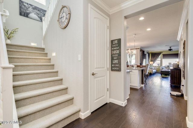 1952 W Yellowstone Way, Chandler, AZ 85248