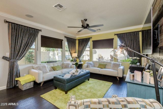 1952 W Yellowstone Way, Chandler, AZ 85248