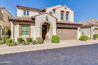 1952 W Yellowstone Way, Chandler, AZ 85248