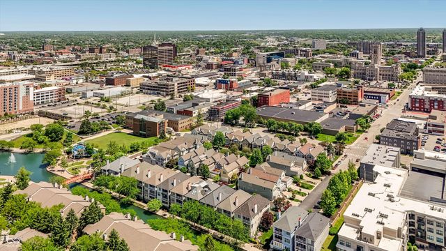 642 N Senate Avenue, Indianapolis, IN 46202