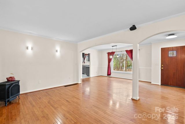 23 Ballantree Drive, Asheville, NC 28803