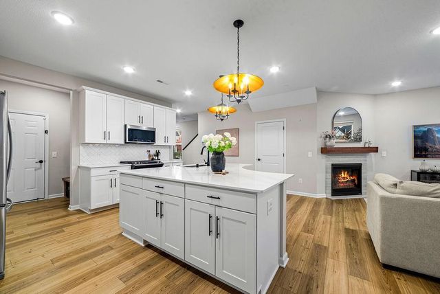 9652 4th Street Lane N, Lake Elmo, MN 55042