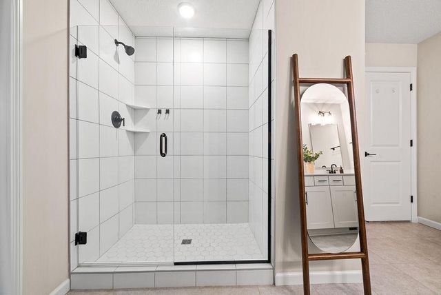 9652 4th Street Lane N, Lake Elmo, MN 55042