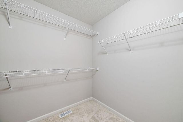 9652 4th Street Lane N, Lake Elmo, MN 55042