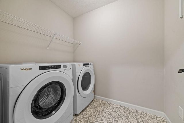 9652 4th Street Lane N, Lake Elmo, MN 55042