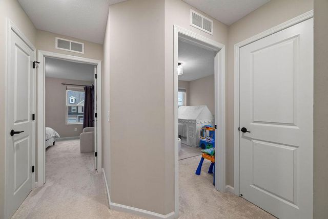 9652 4th Street Lane N, Lake Elmo, MN 55042