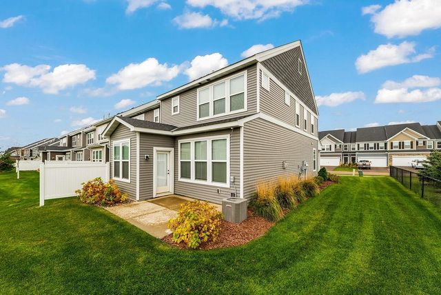 9652 4th Street Lane N, Lake Elmo, MN 55042