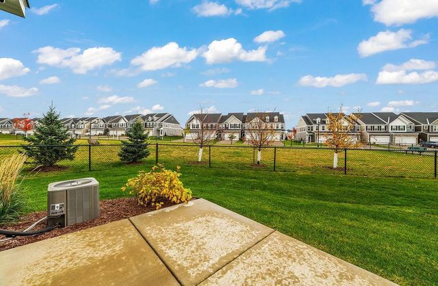 9652 4th Street Lane N, Lake Elmo, MN 55042