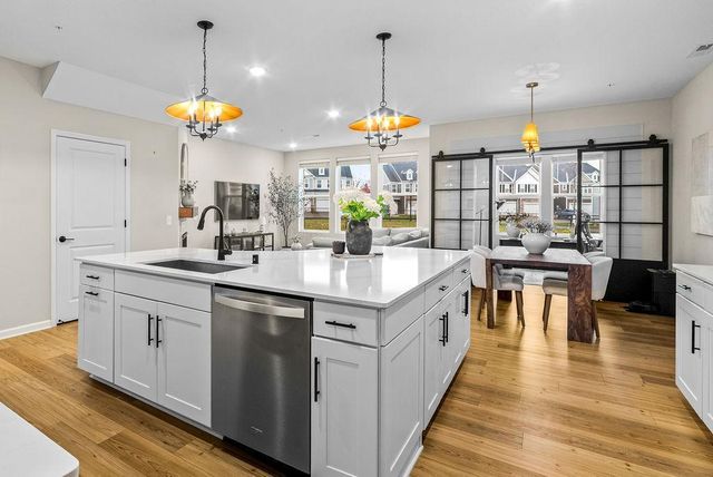 9652 4th Street Lane N, Lake Elmo, MN 55042