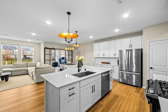 9652 4th Street Lane N, Lake Elmo, MN 55042