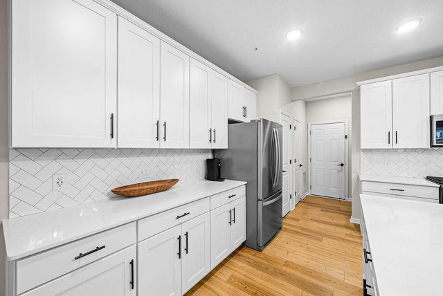 9652 4th Street Lane N, Lake Elmo, MN 55042