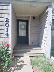 2014 Blackthorn Drive 2014, Champaign, IL 61821