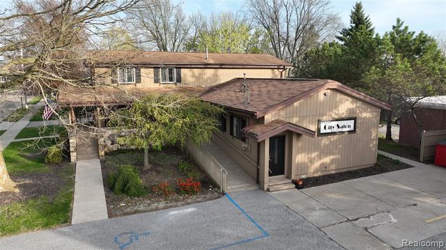 11522 Davis Street, Grand Blanc, MI 48439