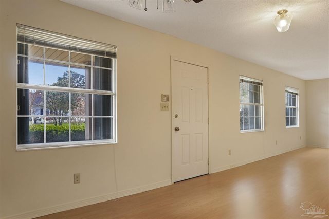 3620 Buford Dr, Pensacola, FL 32504