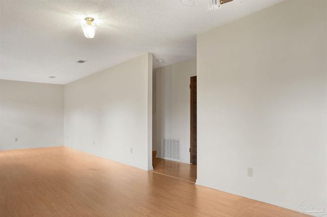 3620 Buford Dr, Pensacola, FL 32504