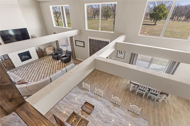 13917 HWY 82, Tahlequah, OK 74464