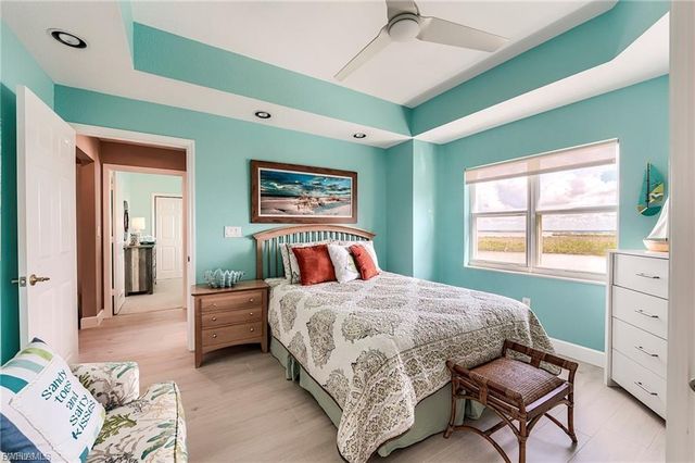 4183 Bay Beach LN 375, Fort Myers Beach, FL 33931