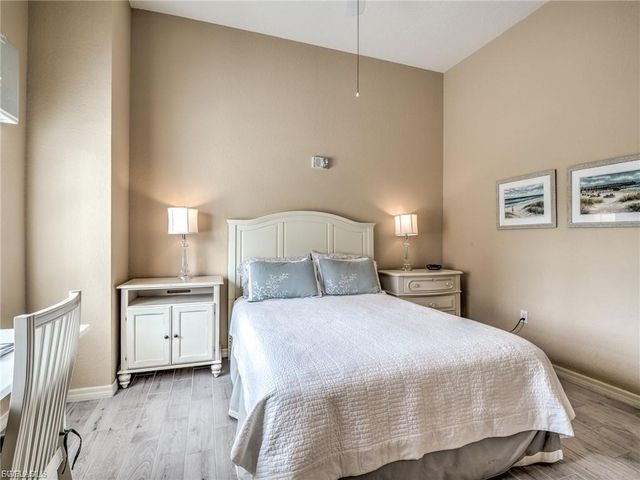 4183 Bay Beach LN 375, Fort Myers Beach, FL 33931