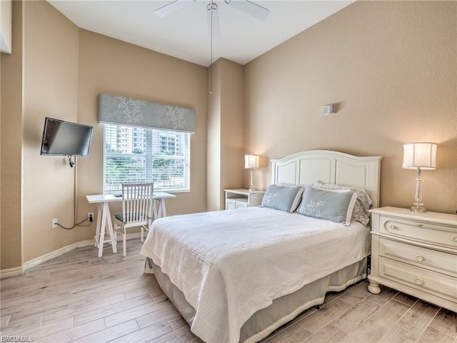 4183 Bay Beach LN 375, Fort Myers Beach, FL 33931