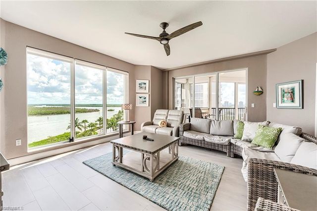 4183 Bay Beach LN 375, Fort Myers Beach, FL 33931