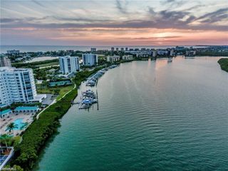 4183 Bay Beach LN 375, Fort Myers Beach, FL 33931