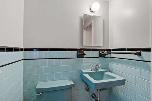 60 Lantern Ln, Stow, MA 01775