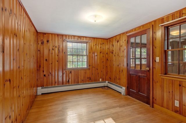 60 Lantern Ln, Stow, MA 01775