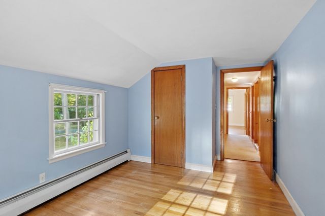 60 Lantern Ln, Stow, MA 01775