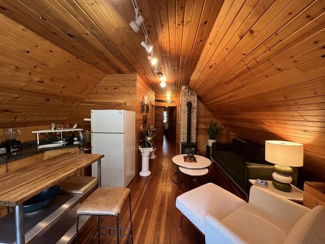 5947 N 35th STREET, Milwaukee, WI 53209