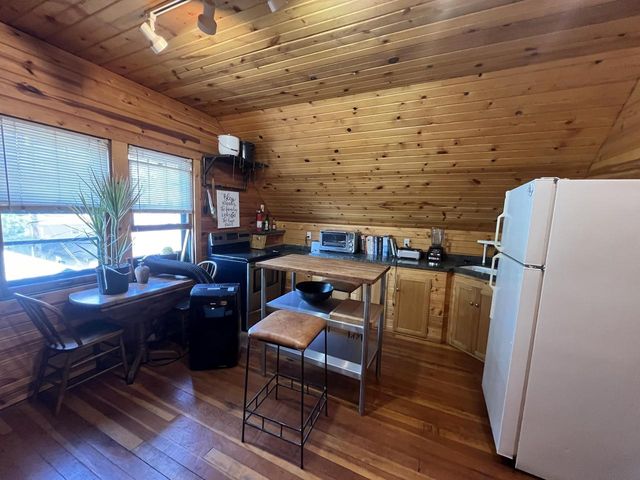 5947 N 35th STREET, Milwaukee, WI 53209