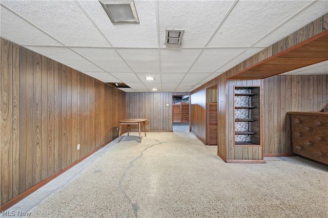 5365 Oakcrest Avenue, Austintown, OH 44515