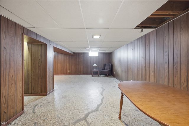 5365 Oakcrest Avenue, Austintown, OH 44515