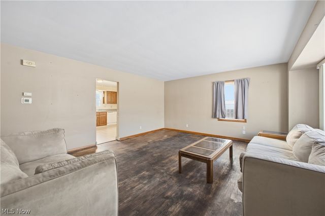 5365 Oakcrest Avenue, Austintown, OH 44515