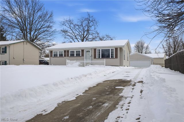5365 Oakcrest Avenue, Austintown, OH 44515