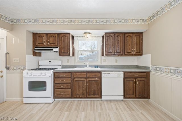 5365 Oakcrest Avenue, Austintown, OH 44515