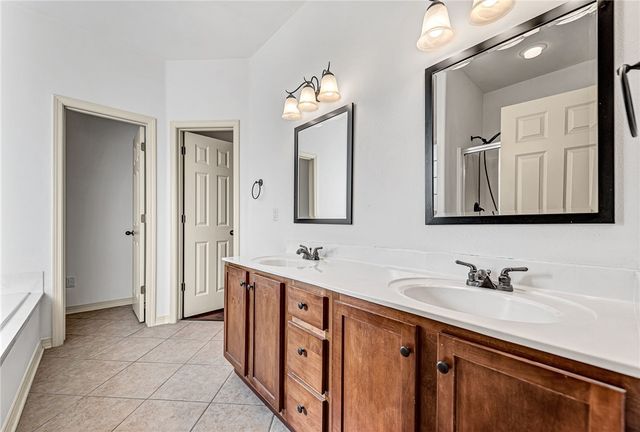 3236 W Westbury Street, Fayetteville, AR 72704