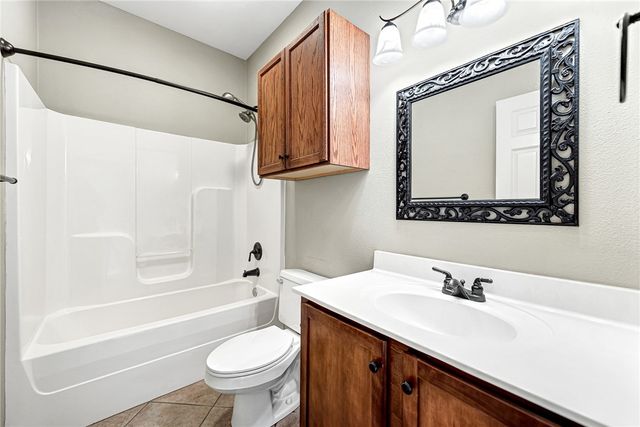 3236 W Westbury Street, Fayetteville, AR 72704