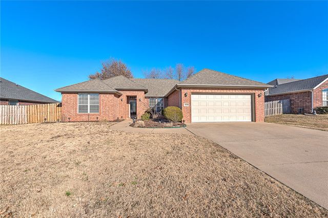 3236 W Westbury Street, Fayetteville, AR 72704