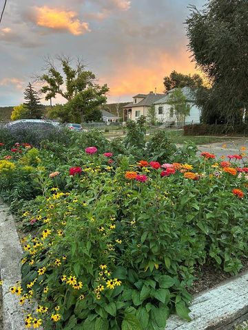 403 E 7th St, Trinidad, CO 81082